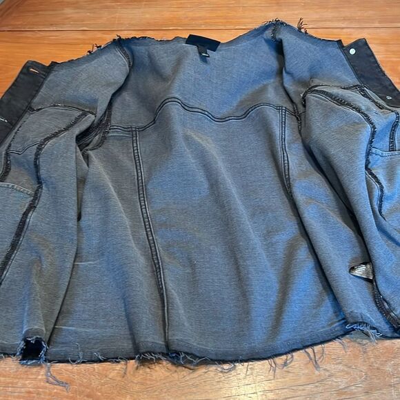 Lane Bryant Jeans Jacket Blackβwithh raw edges 16 - Picture 8 of 10